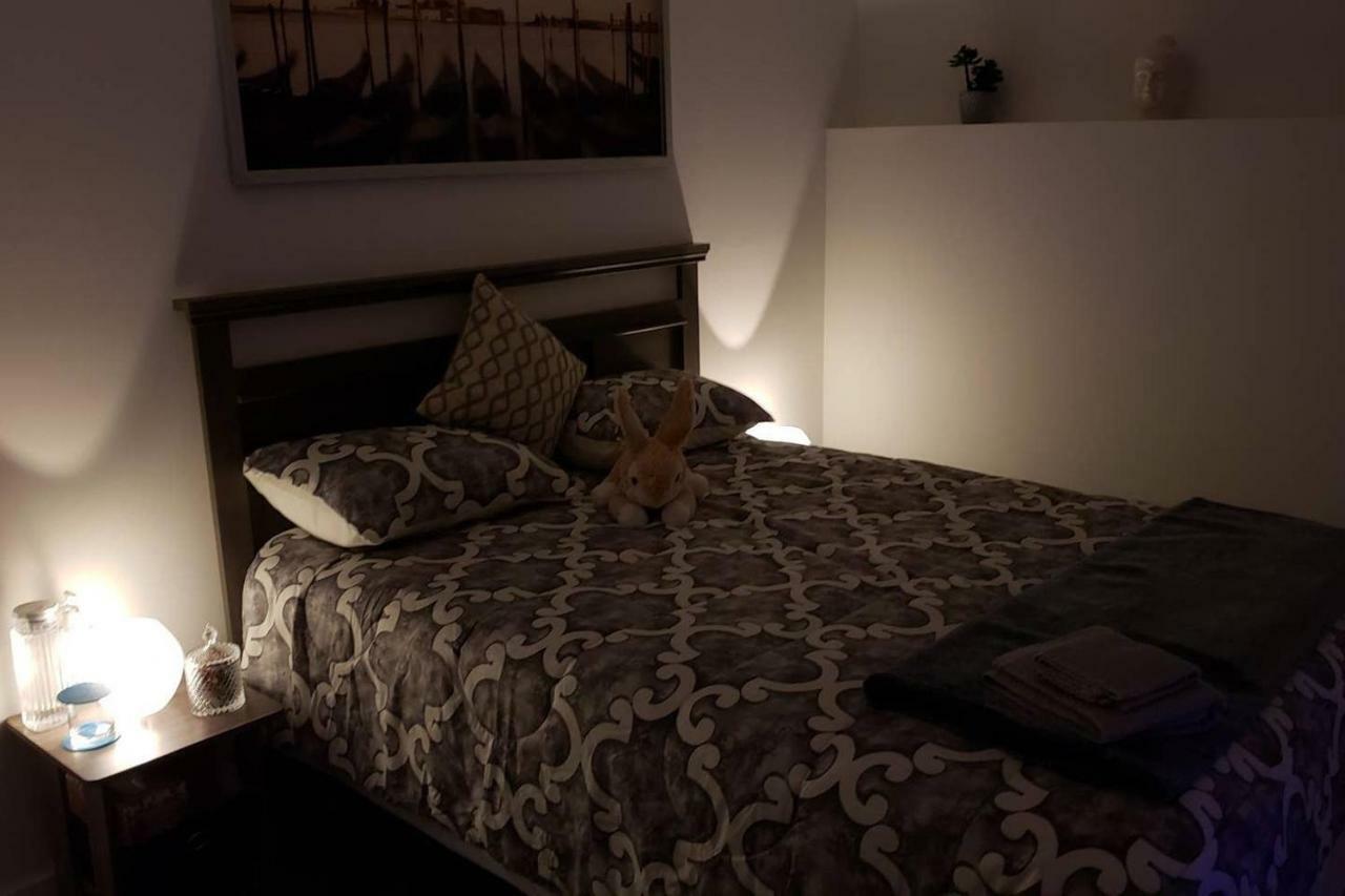 Farhad'S B&B Abbotsford Exteriör bild